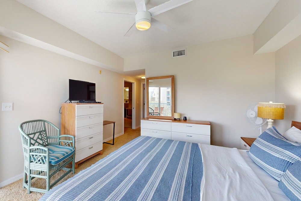 House, Multiple Beds, Balcony, Ocean View (NSB Oceanwalk 1-405)