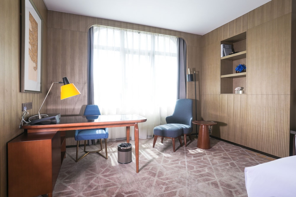 Deluxe Double Room with View photo 3