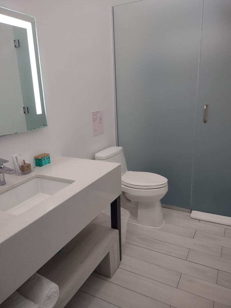Deluxe Suite photo 2