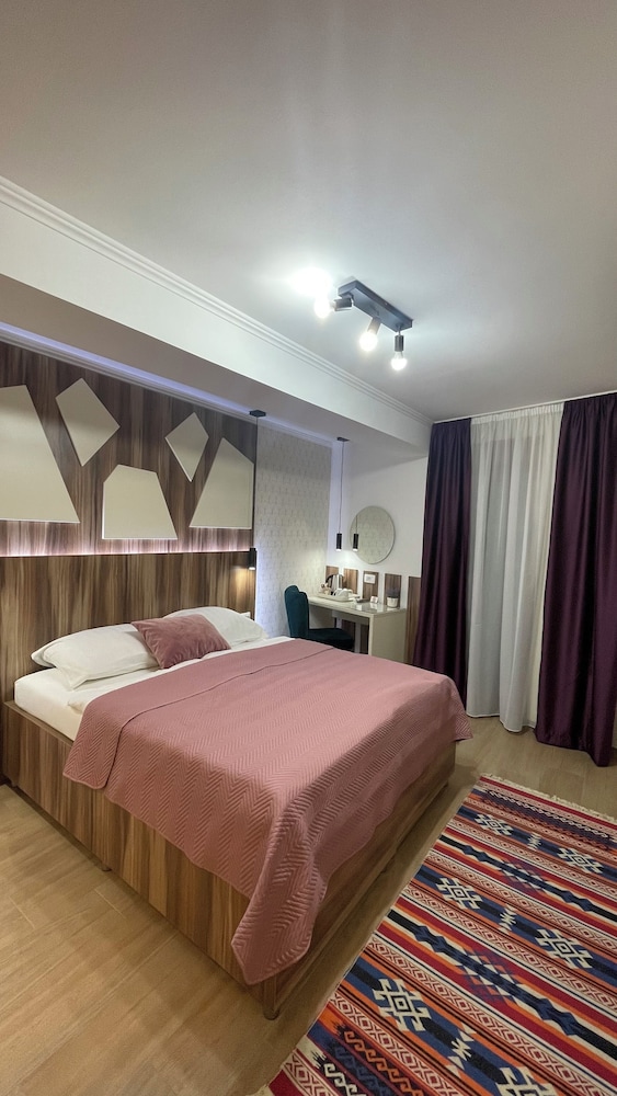 Superior Double or Twin Room, Balcony, Park View