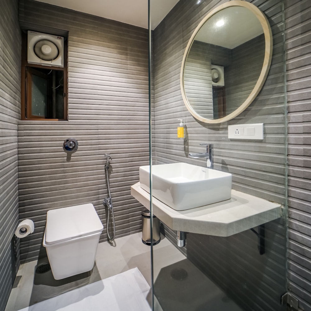 Standard Double Room - Photo 3