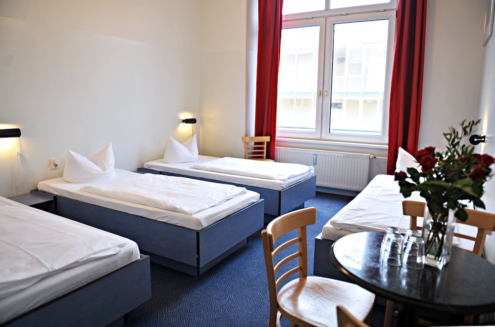 Quadruple Room photo 1