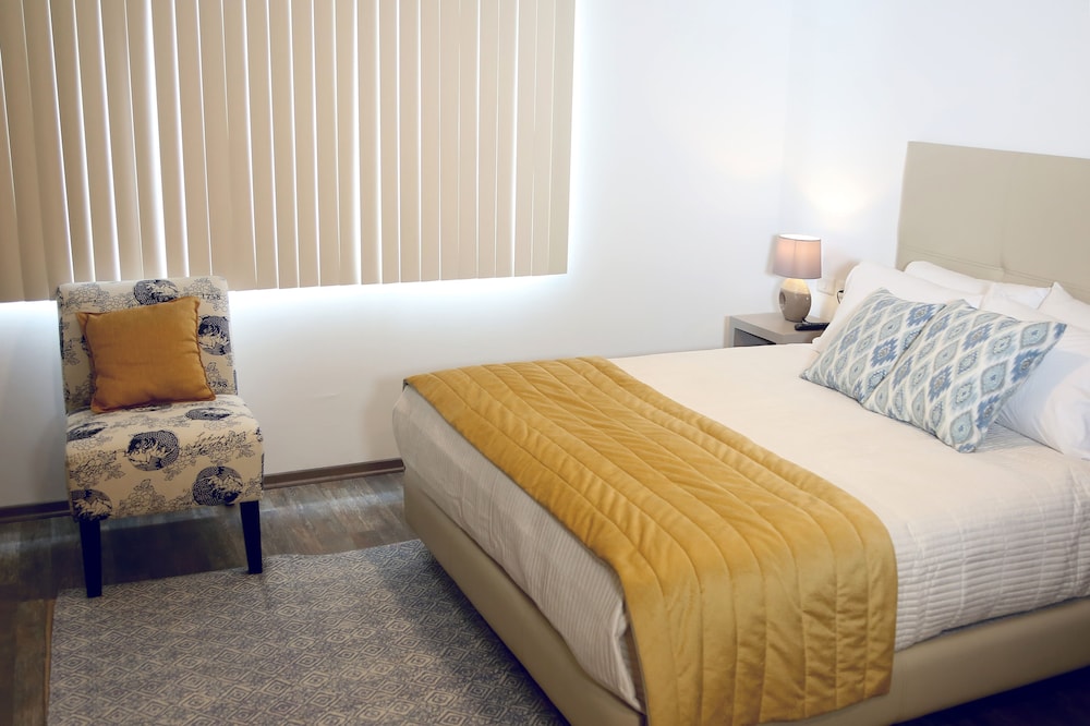 Basic Double Room, 1 Queen Bed, Ensuite