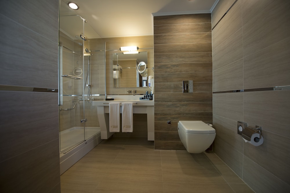Deluxe Room, Sea View - Photo 11