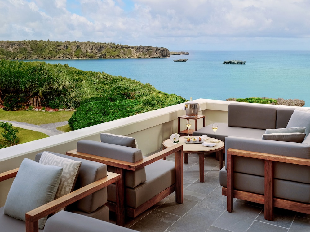 Classic Room, 2 Twin Beds, Club Lounge Access, Ocean View (Private Terrace) - Photo 14