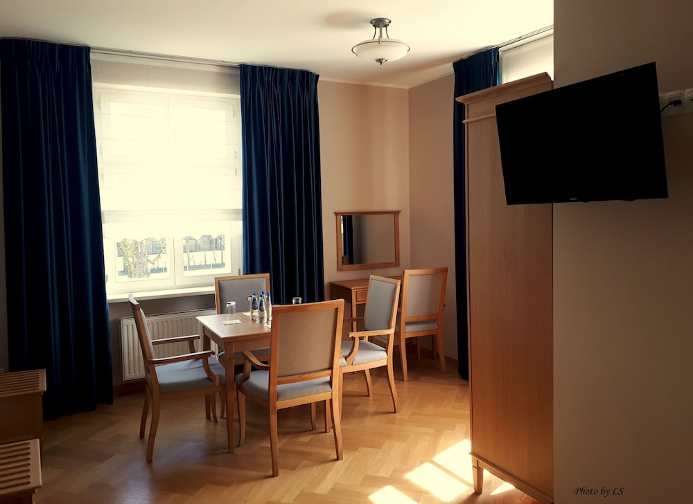 Deluxe Apartment - Photo 2