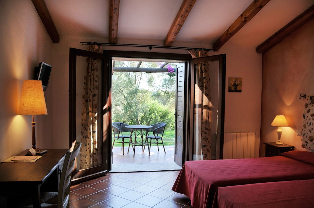Double or Twin Room photo 2