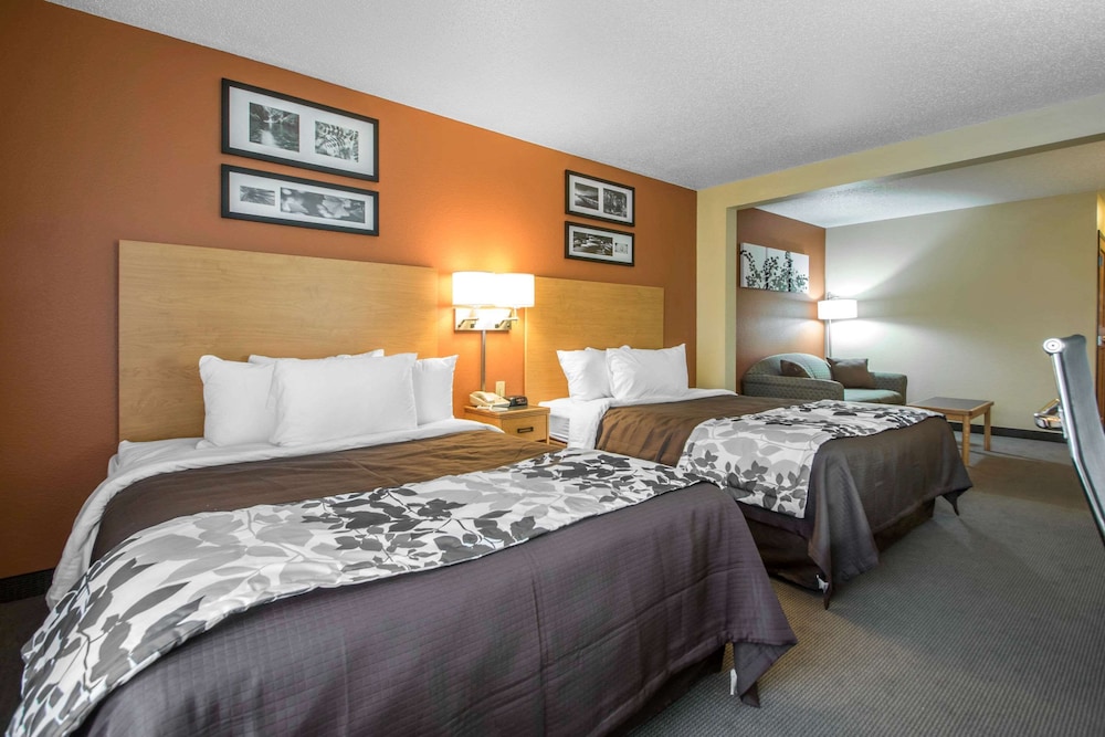 Suite, Multiple Beds, Accessible, Non Smoking - Photo 1