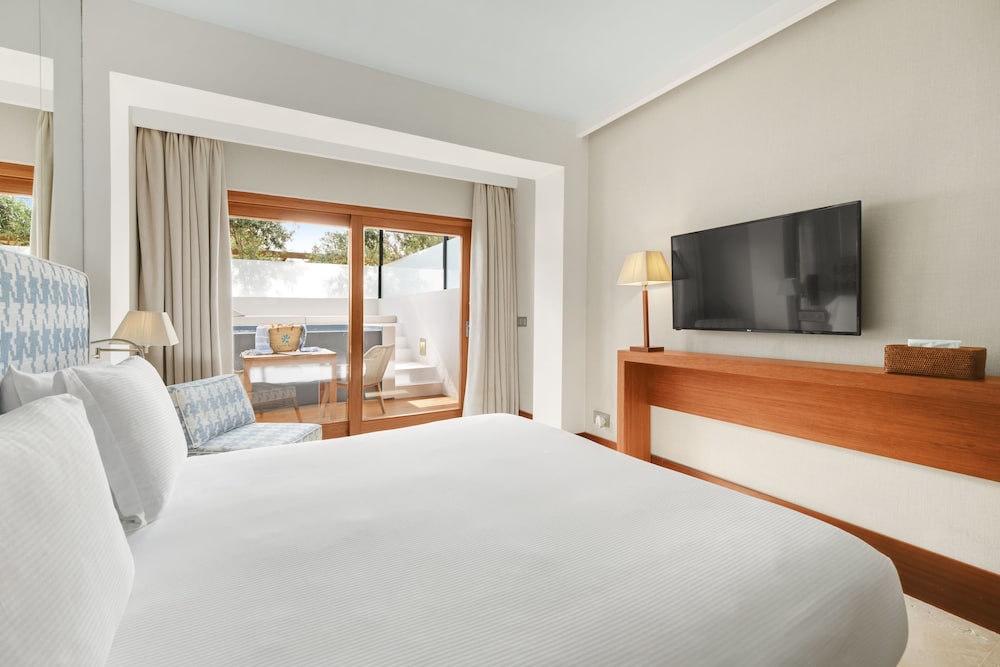 Deluxe Double Room, Private Pool - Photo 14