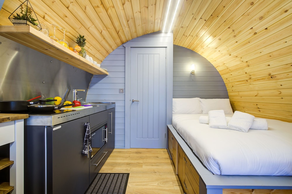 Luxury Beach Pod - Photo 5