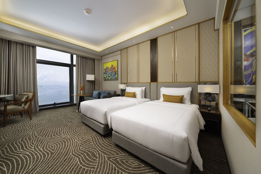 Deluxe Twin Room Seaview - Photo 1