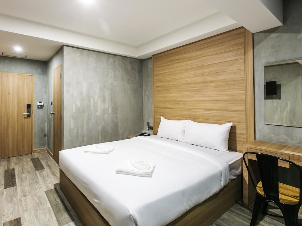Deluxe Double Room photo 2