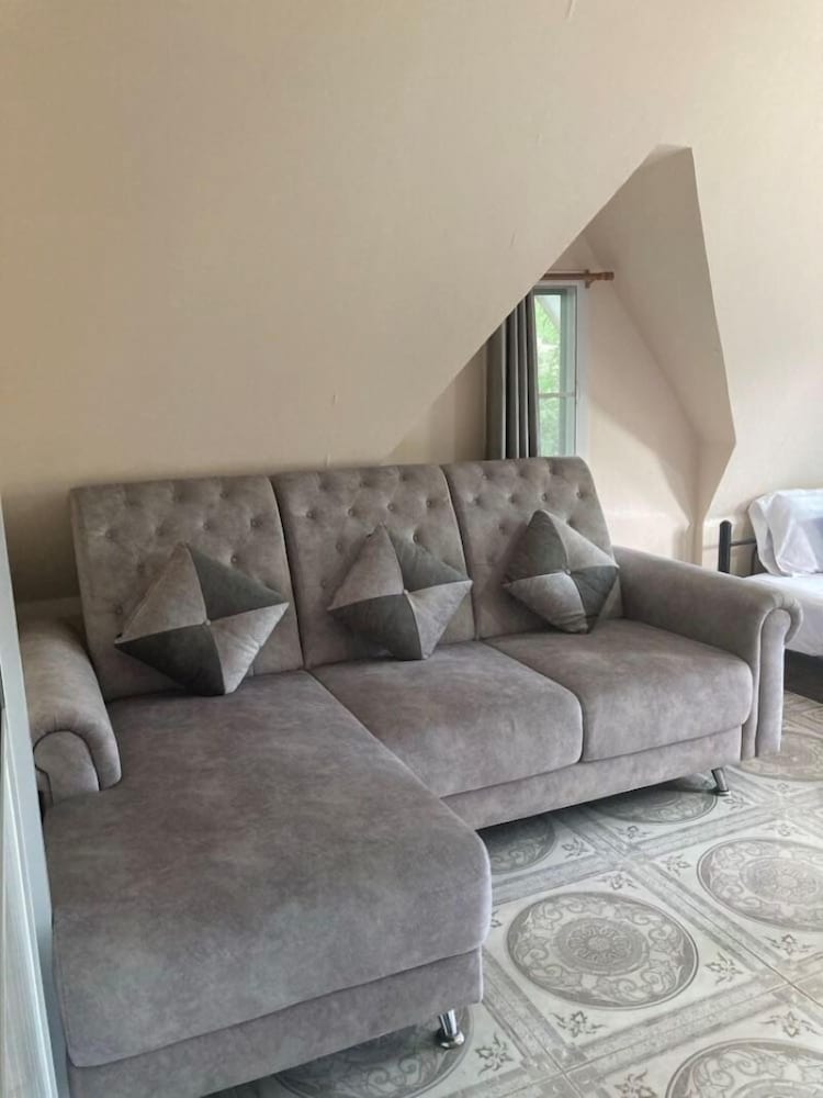 Deluxe Quadruple Room, Garden View photo 2