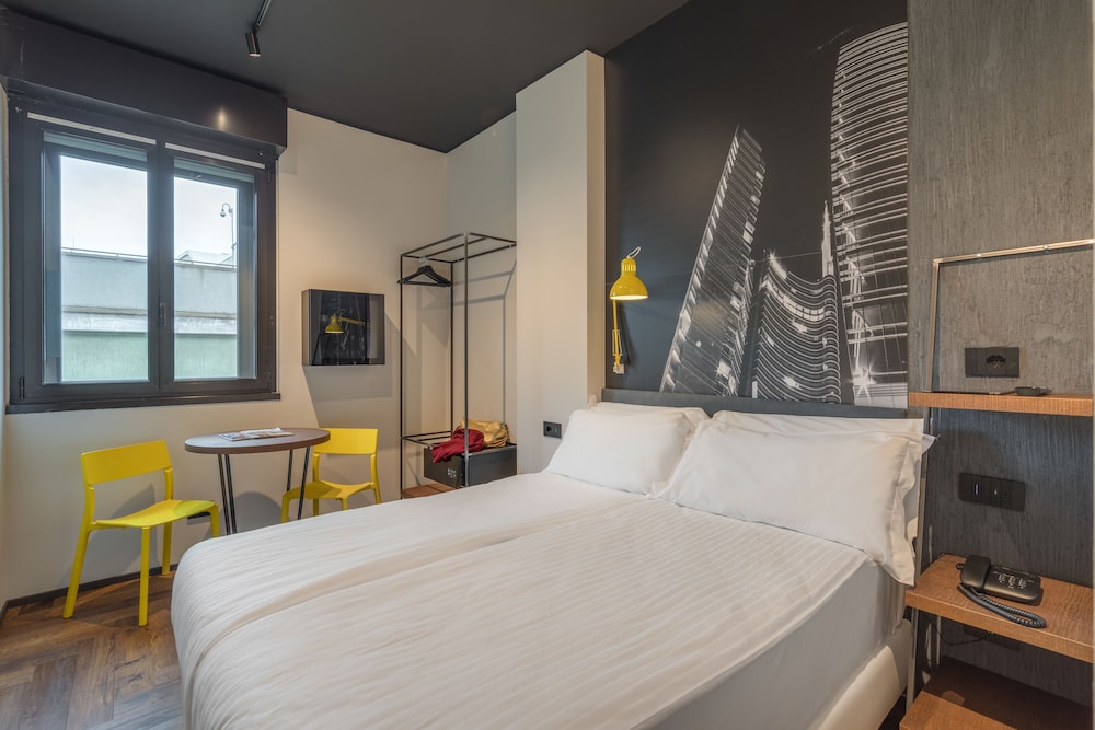 Double or Twin Room photo 1