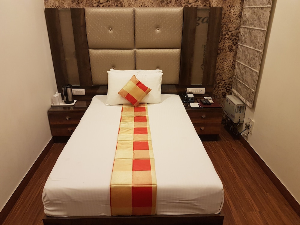 Value Room - Photo 2