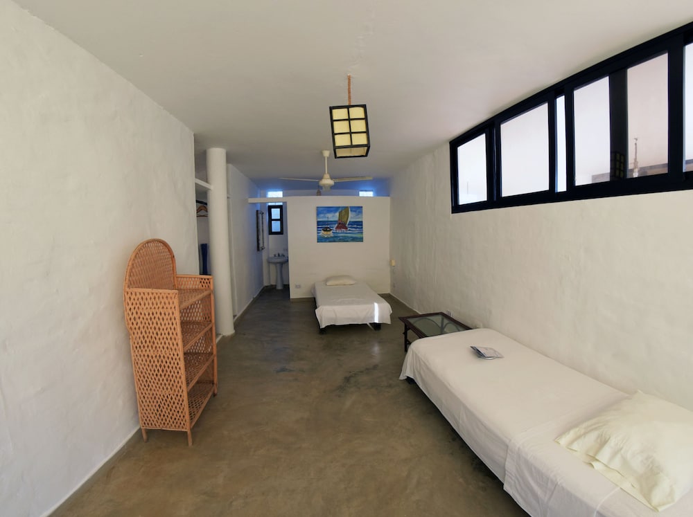 Standard Twin Room, 2 Twin Beds, Patio photo 1