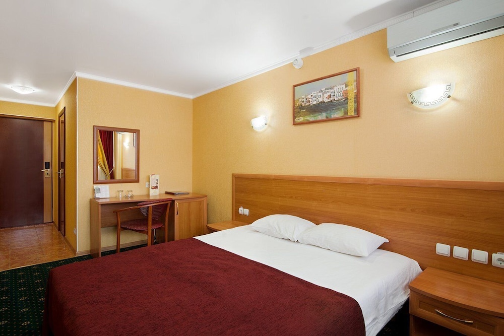 Standard Double Room photo 3