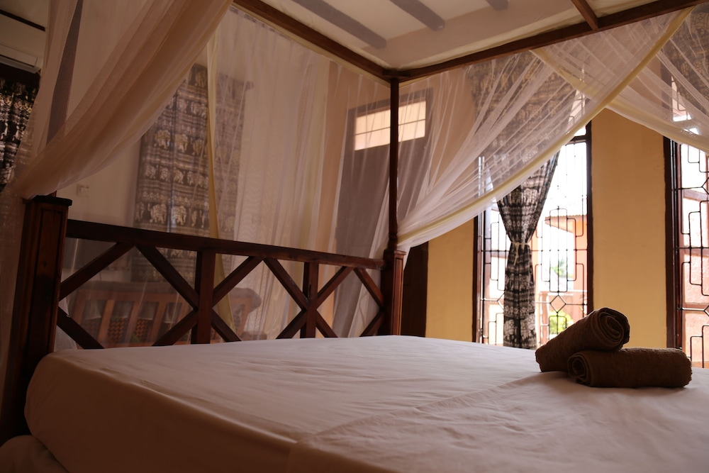 Standard Double Room, Garden View