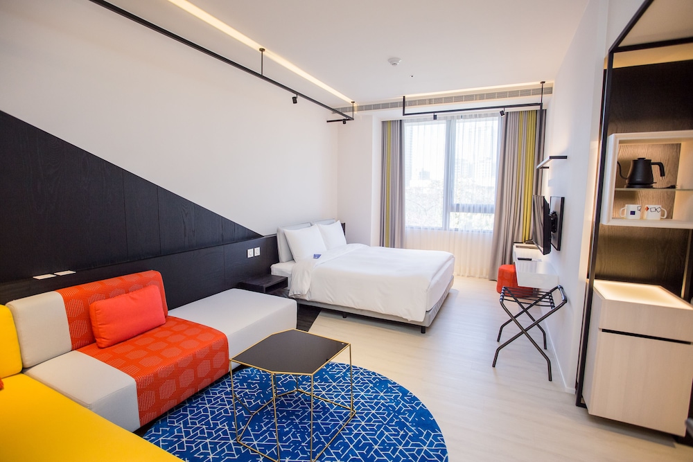 Deluxe Suite, 1 Queen Bed