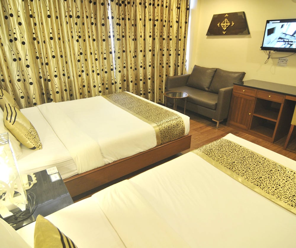 Deluxe Twin Room photo 3