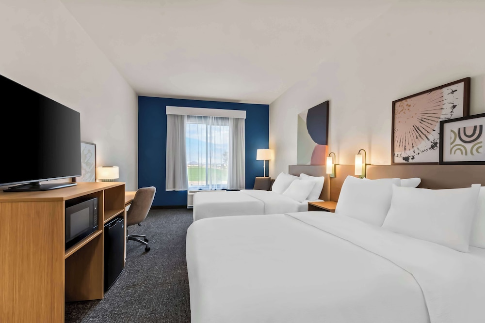 Room, 2 Queen Beds - Photo 1
