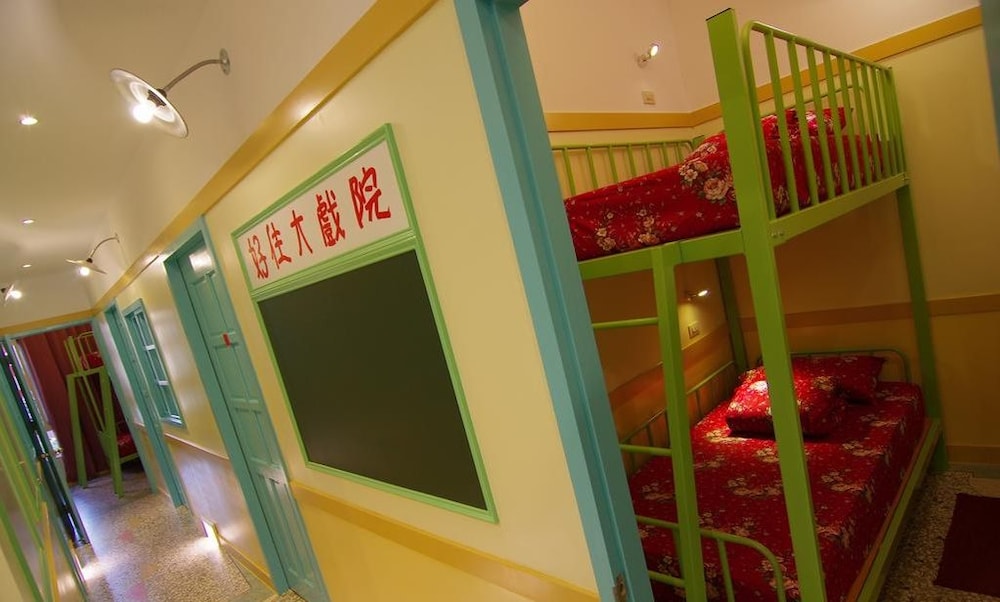 Shared Dormitory, Mixed Dorm, Shared Bathroom photo 3