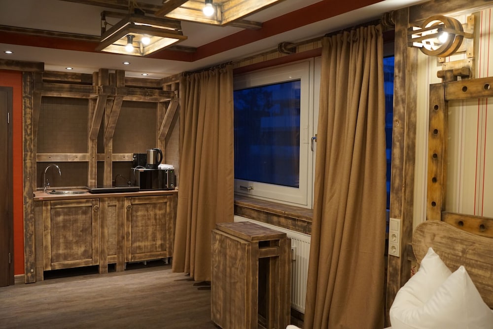 Superior Studio, Private Bathroom - Photo 12