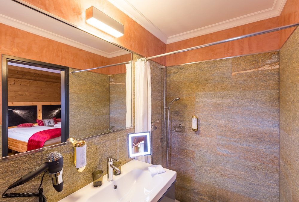 Standard Double Room, Private Bathroom