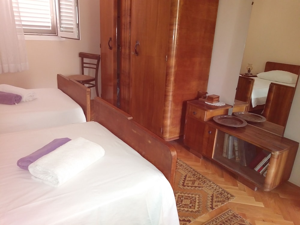 Double Room (Rooms Brezak - Twin Room With Shared )