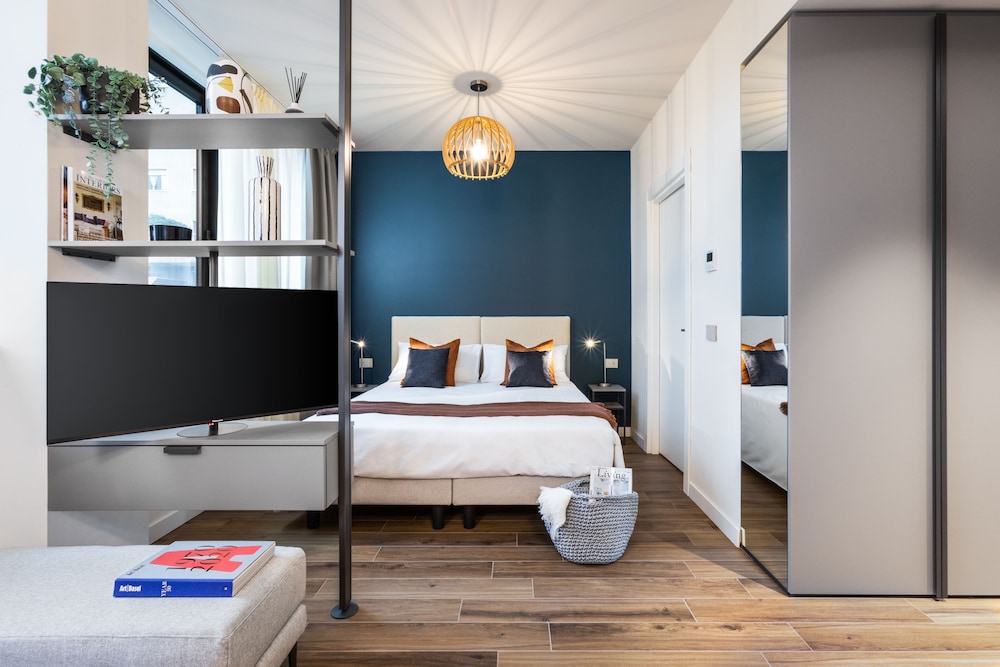 Urban Apartment