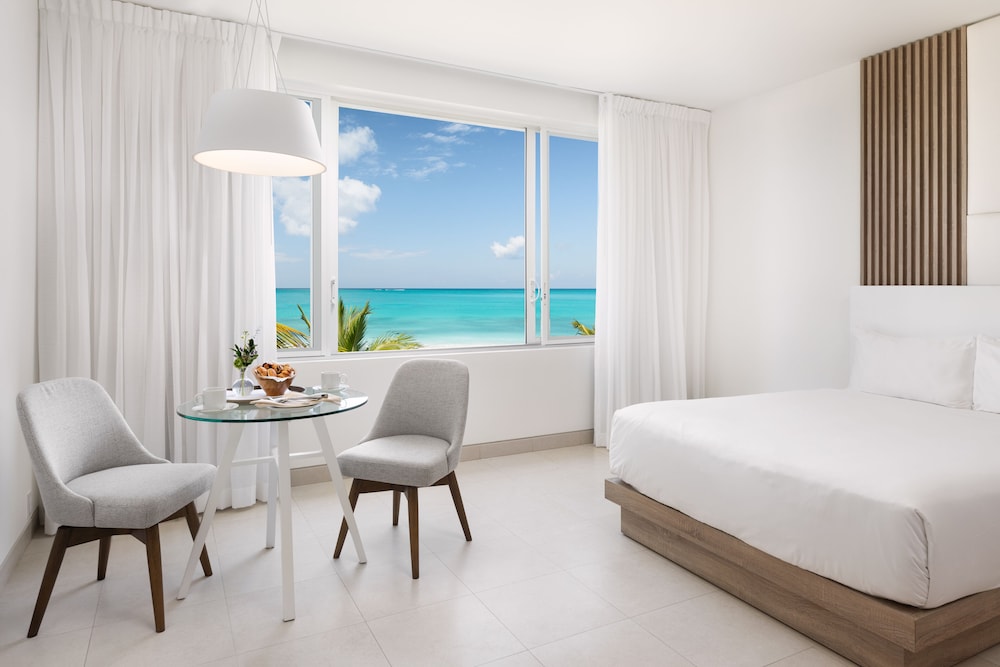 Grand Studio, Oceanfront - Photo 3