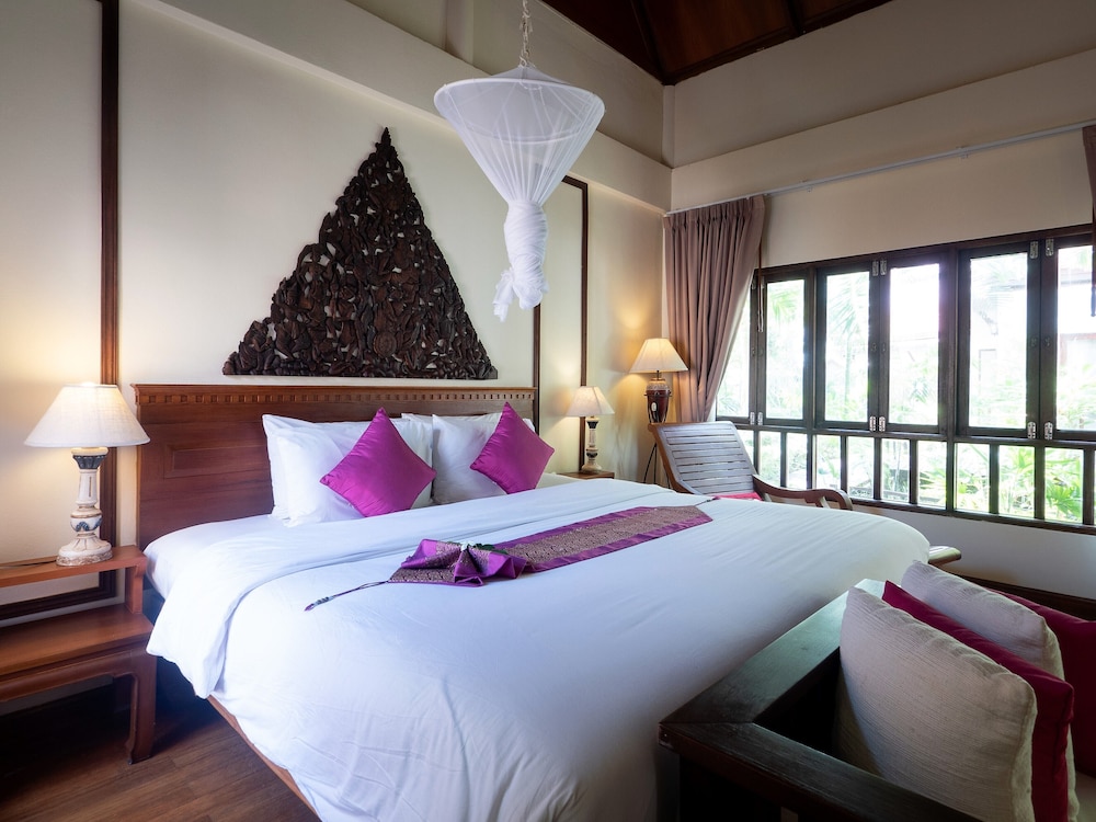 Grand Villa, 1 King Bed photo 1