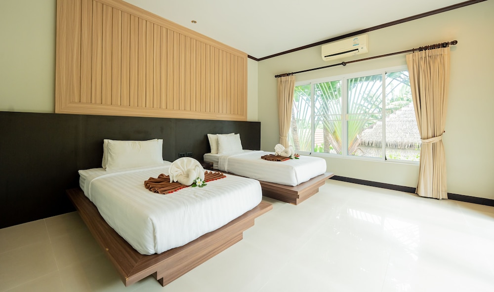 Junior Villa, Hill View