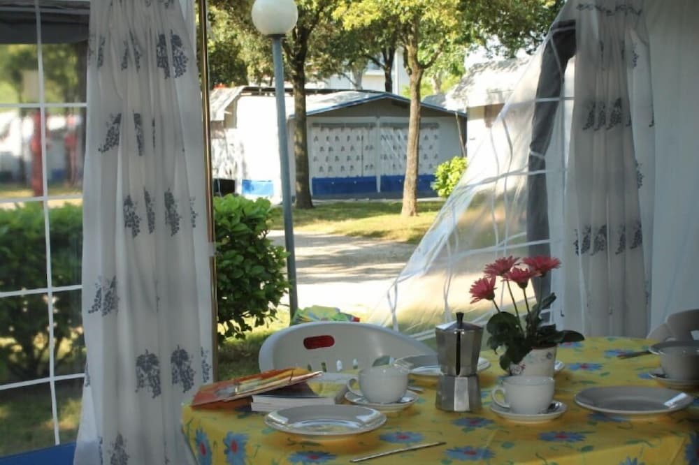 Caravan Aqua photo 2