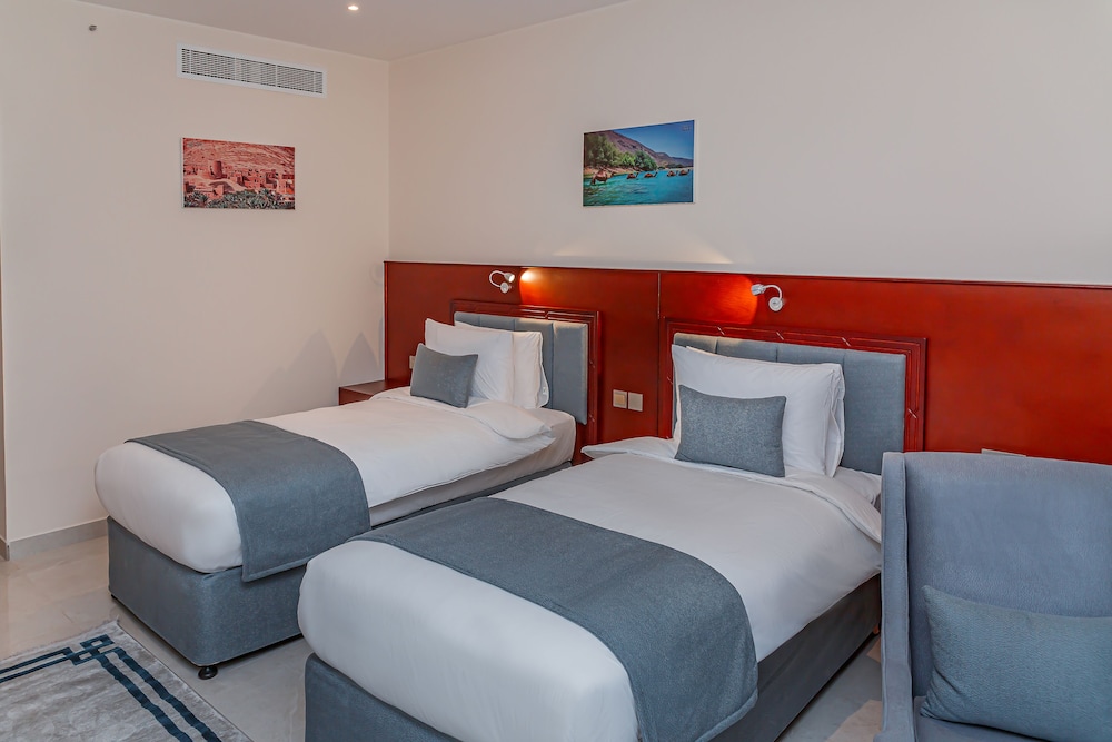Superior Double or Twin Room photo 3