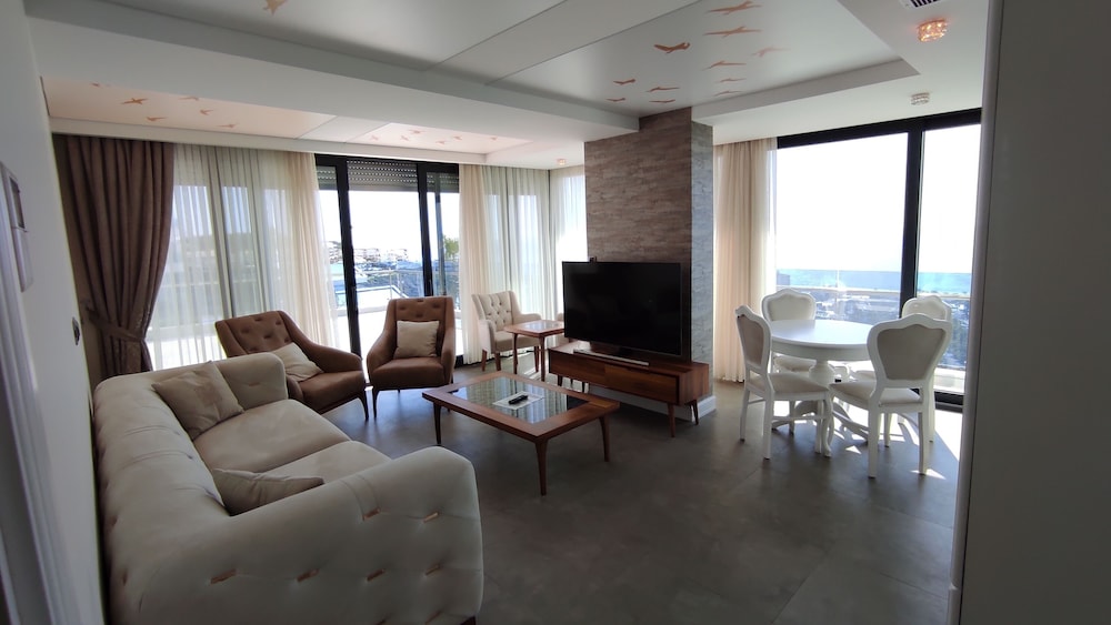 Exclusive Apartment, 2 Bedrooms, Non Smoking, Sea View photo 2