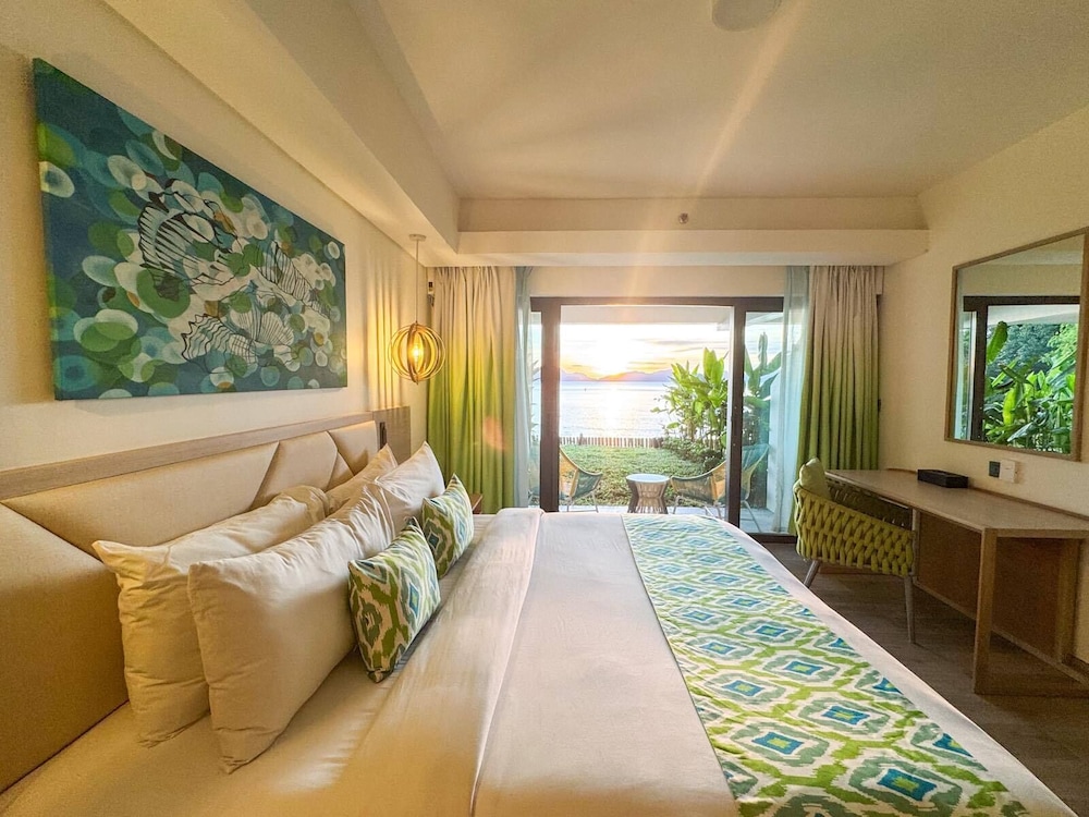 Premier Garden Suite