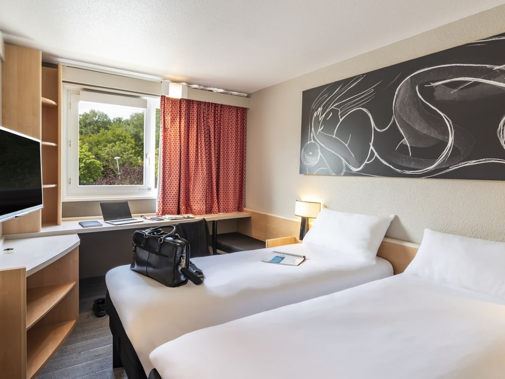 Standard Twin Room, 2 Twin Beds - Photo 5