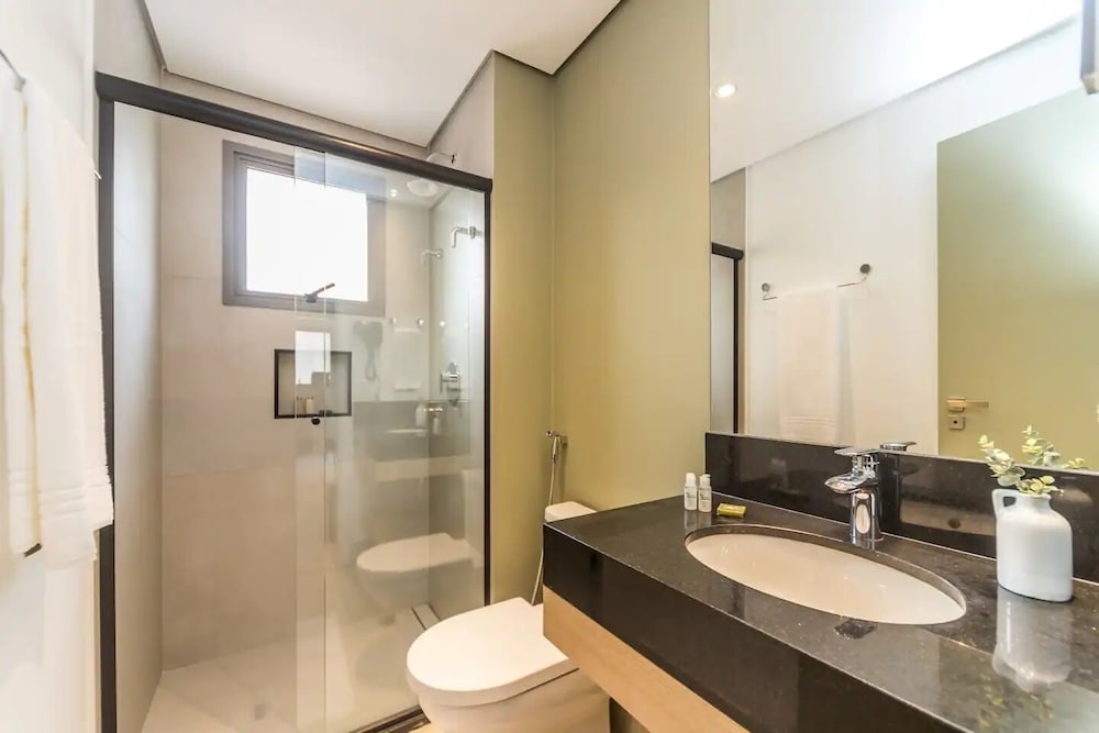 Deluxe Studio Suite - Photo 26