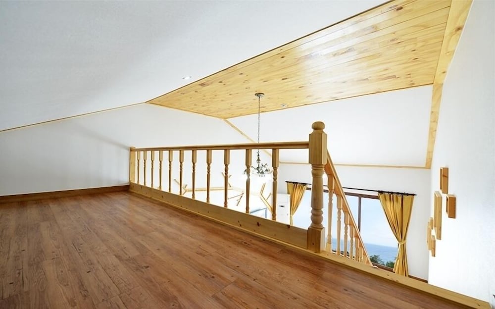 Room (#202, Ondol) photo 3