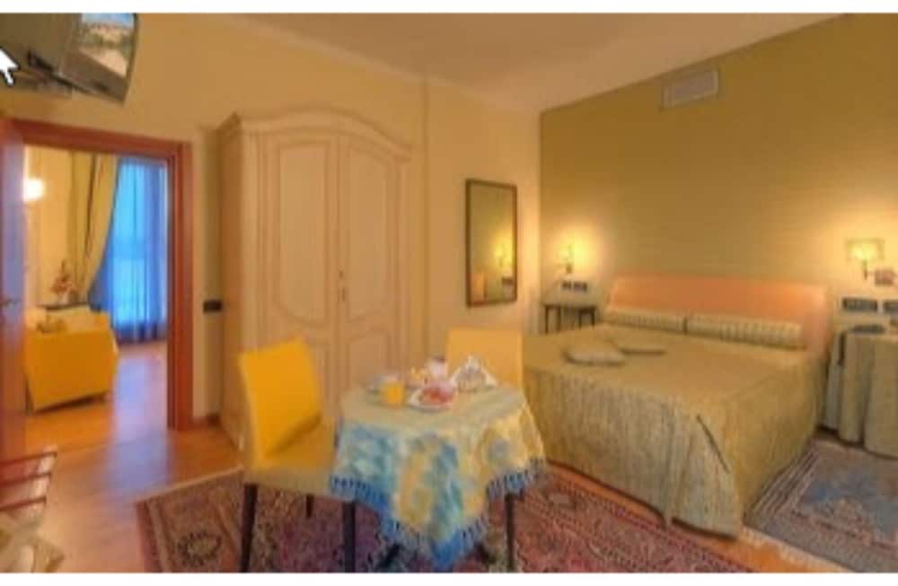 Suite photo 2
