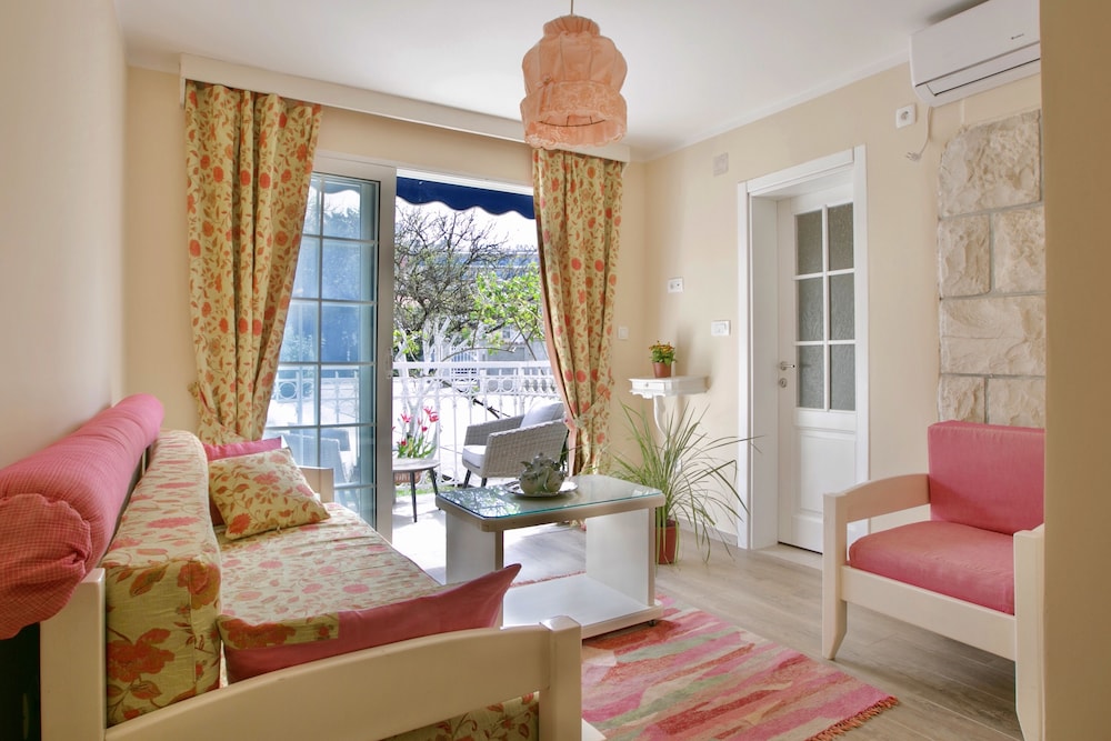 Romantic Double Room - Photo 2