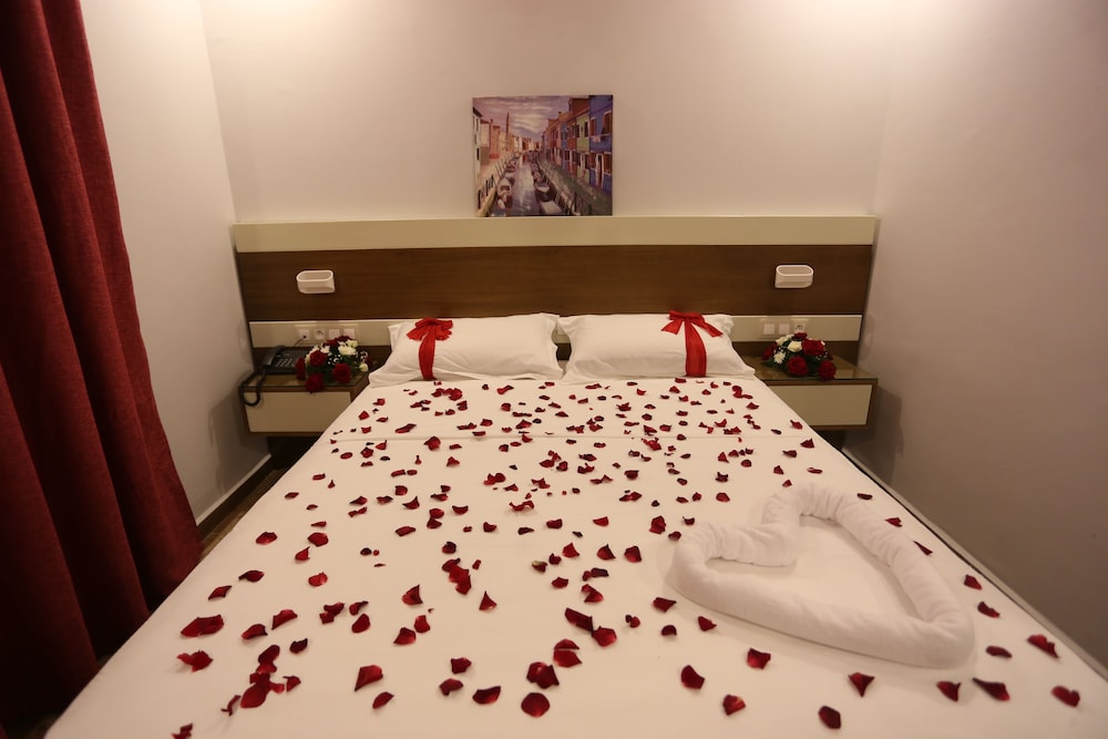 Honeymoon Room, 1 Double Bed photo 1