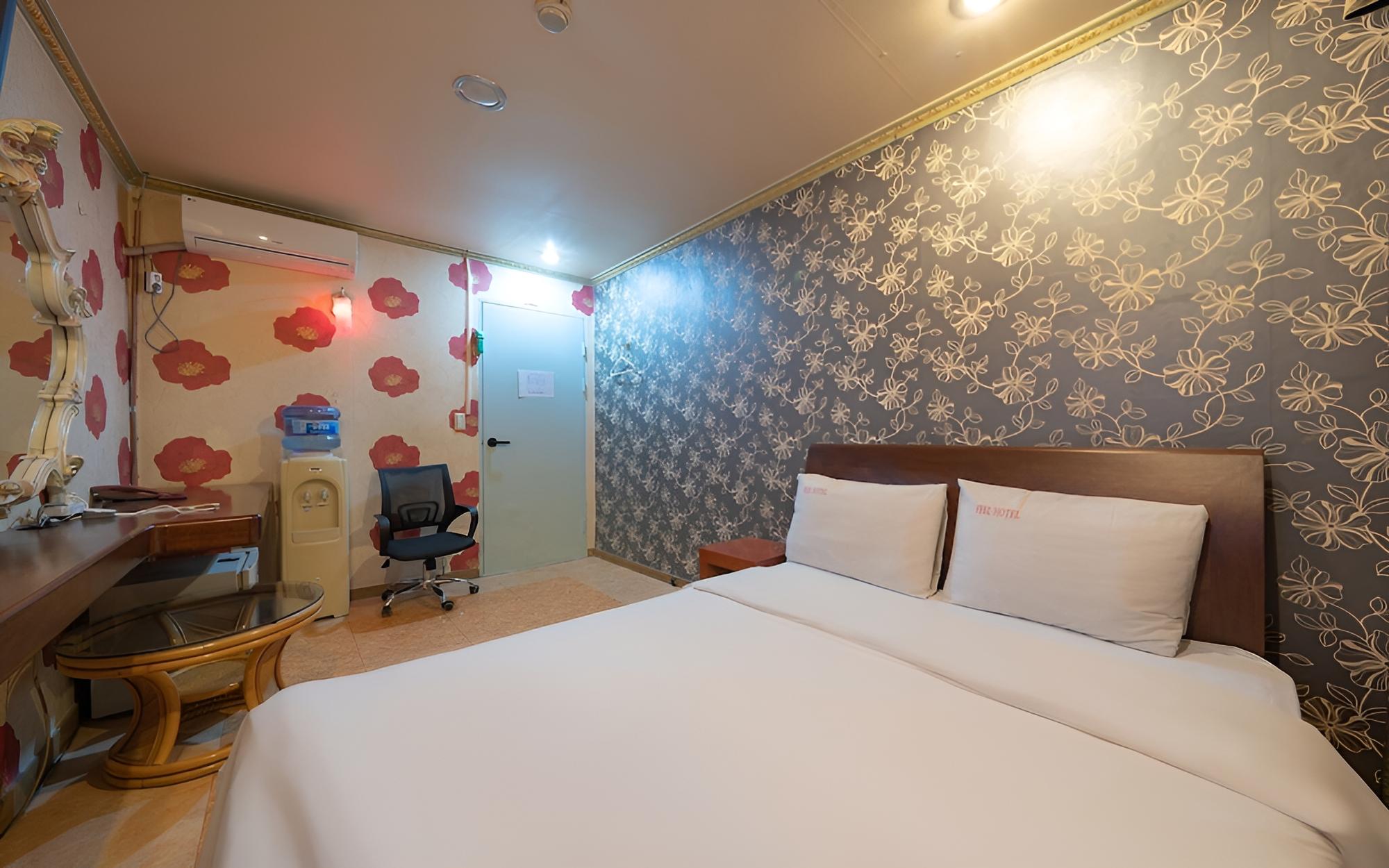 Room (Special discount randomly assigned (w)