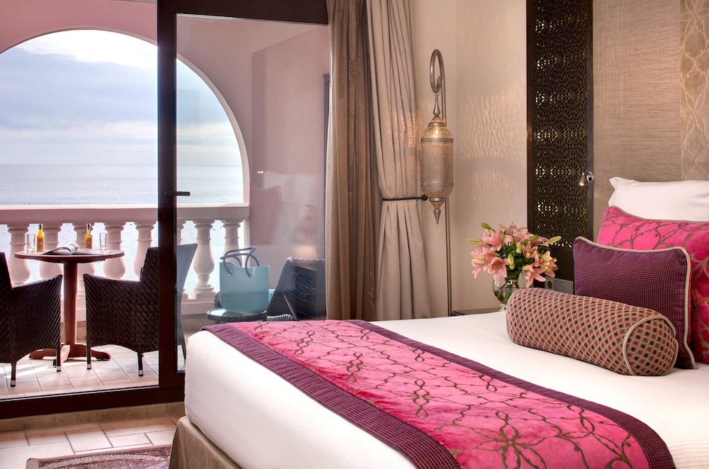 Standard Room, 1 Queen Bed, Sea View - Photo 2