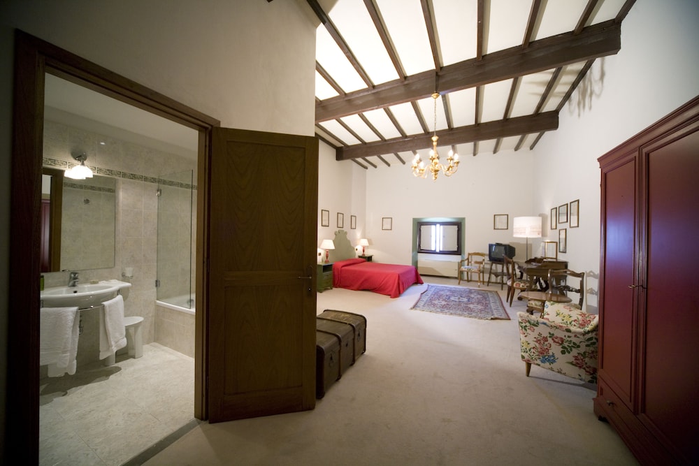 Family Room - Photo 7