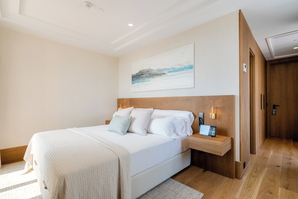 Double or Twin Room, City View