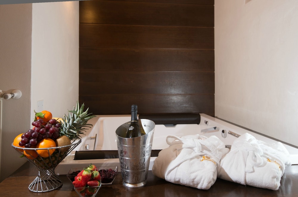 Luxury Studio Suite photo 3