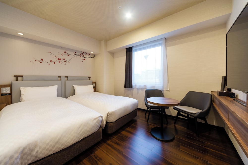 Twin Room, Non Smoking - Photo 4