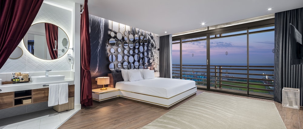 King Suite photo 3
